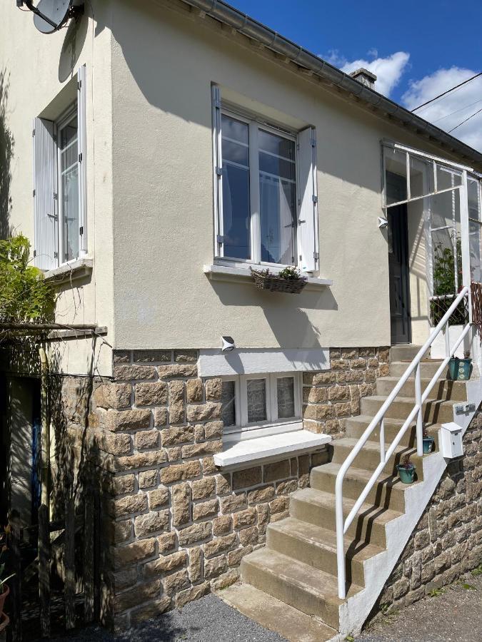 Maison Collinee Rostrenen Exteriér fotografie